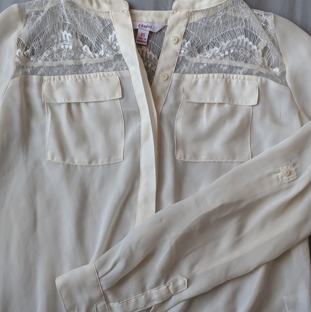 Khol's creme sheer & lace button up
